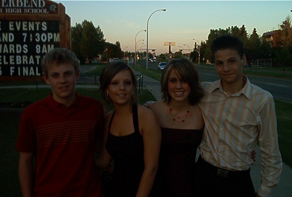 grad8-2crew1.jpg